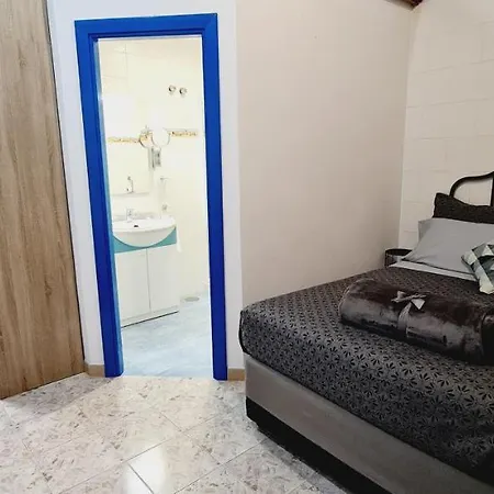Дом отдыха Salema Casa De Playa En San Cristobal Лас-Пальмас-де-Гран-Канария